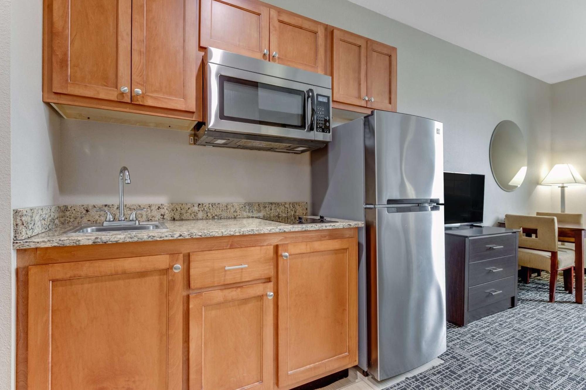 Surestay Plus Hotel By Best Western Owasso Tulsa North Exterior foto