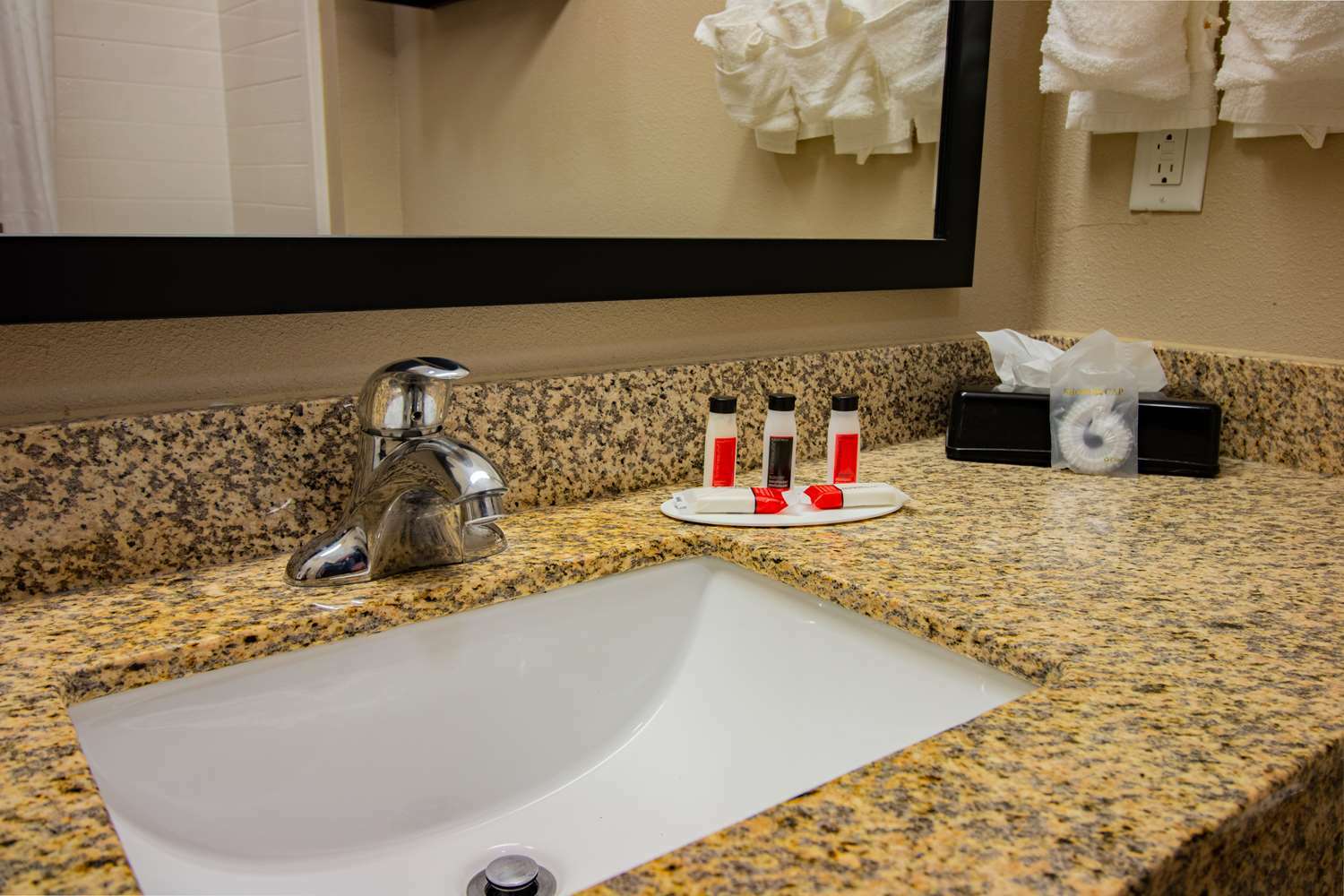 Surestay Plus Hotel By Best Western Owasso Tulsa North Habitación foto